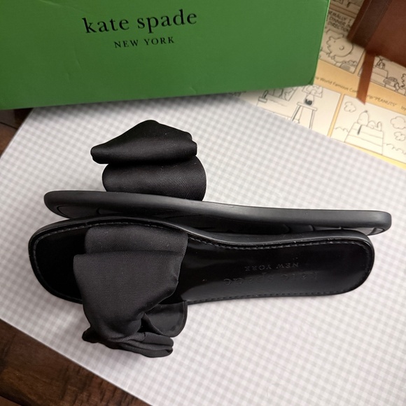 Kate Spade Bikini Bow Sandals - Size 8.5 - New with Box! - Picture 6 of 9